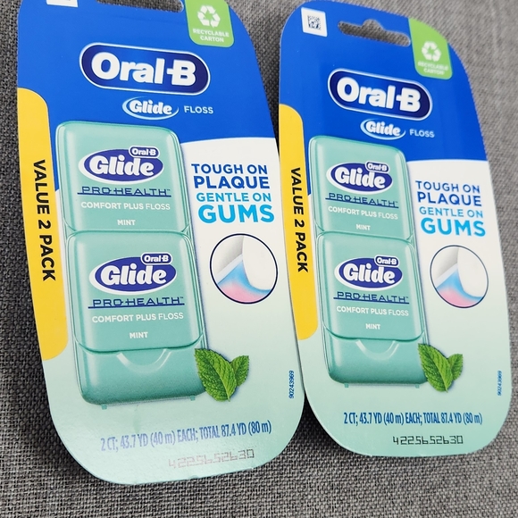 Oral B Glide Pro Health Comfort Plus Floss Mint 43.7YD Discontinued 4 Count - Picture 3 of 3